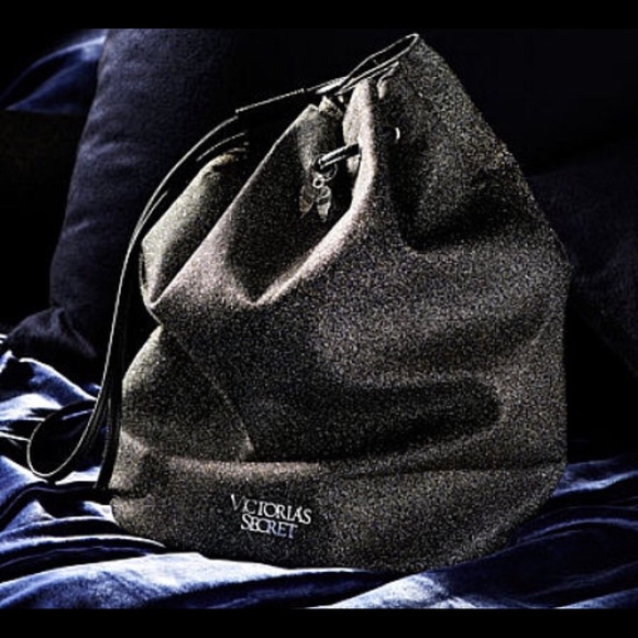 Limited edition vs bag NWOT