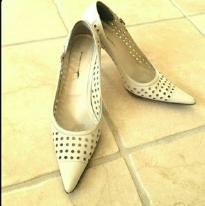 Perforated pumps heels made in ITALY