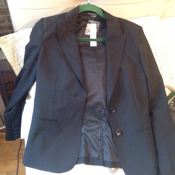 New with tags blazer by theory
