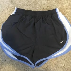 Nike running short