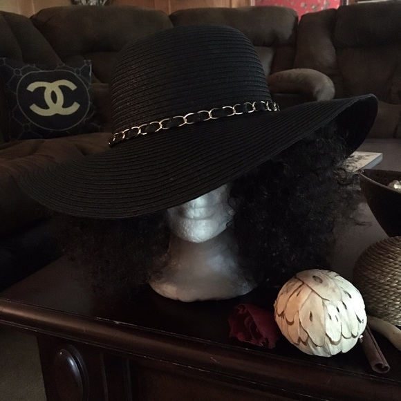 Chain Link Hat - Picture 1 of 4
