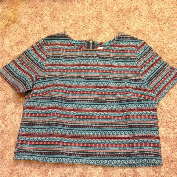 Pretty crop top with gold zipper on the back