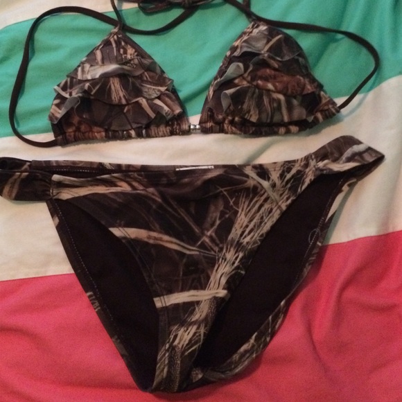 Camo bikini top: medium bottoms: large