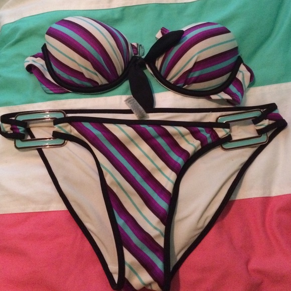 VS bikini top 34B