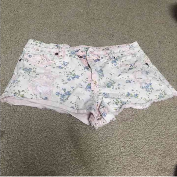 Floral shorts - Picture 1 of 1