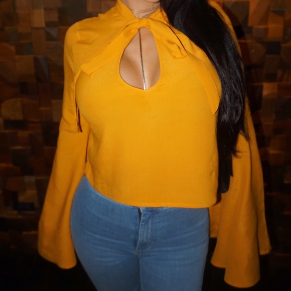 Mustard Yellow blouse 🌞