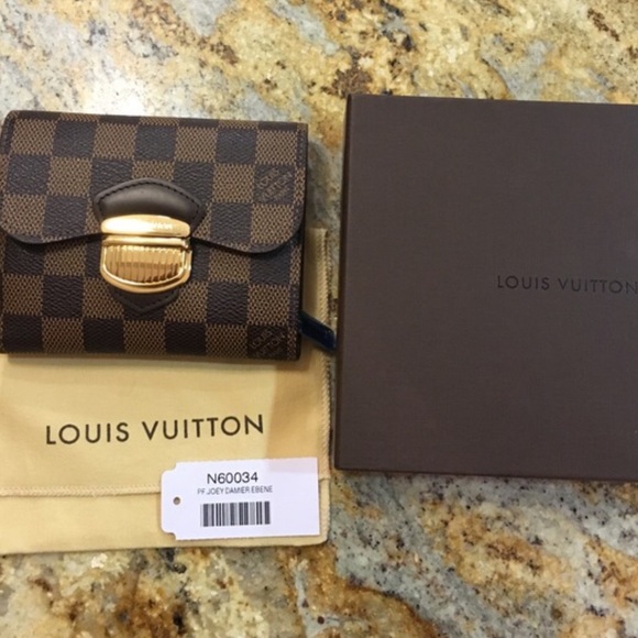 LV card bag