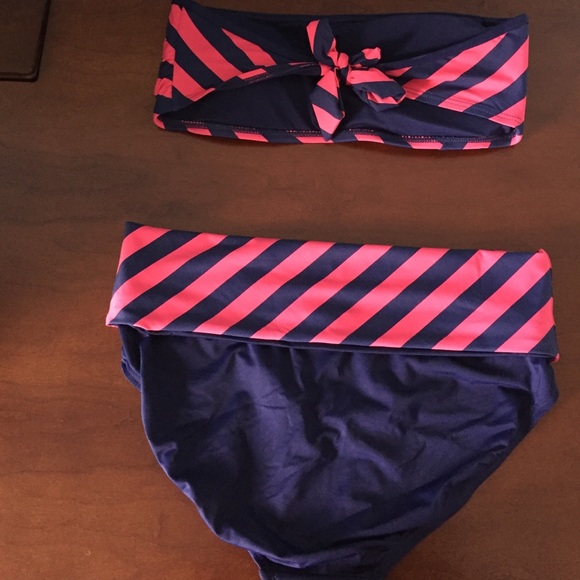 DKNY chic stripe fold over hipster and bandeau top - Picture 2 of 3