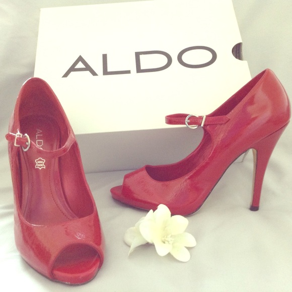 ⚡️Flash SALE💕 ALDO Red Heels