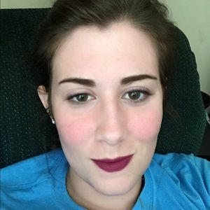 Meet your Posher, Maria