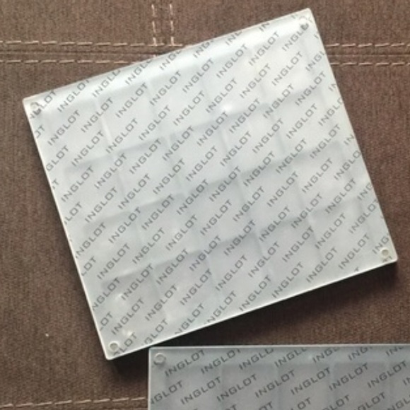 Inglot shadow palette