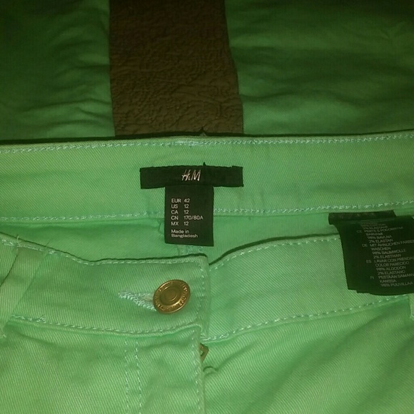 Jeans - Picture 2 of 3