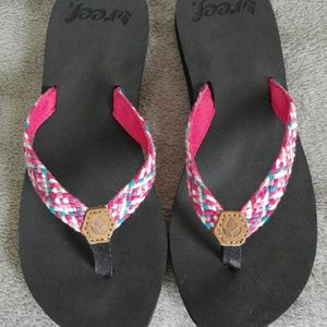 NWOT Reef Flip Flops