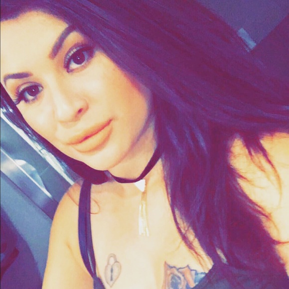 Meet your Posher, Chelsea - Picture 1 of 1