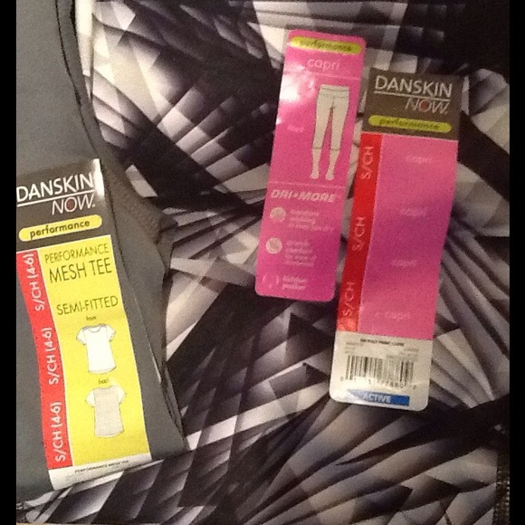 Danskin Performance Wear Set - Picture 4 of 4