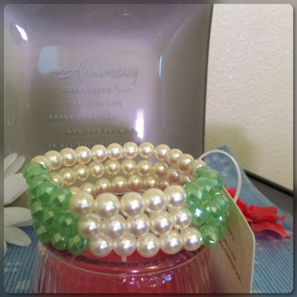 Cato fashion jewelry 3 layer beading bracelet - Picture 1 of 4