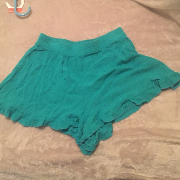 Cute flowey mint shorts from dainty hooligan