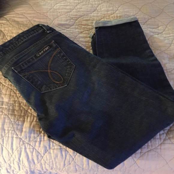 Women's Calvin Klein size 4 ankle cuffed jeans