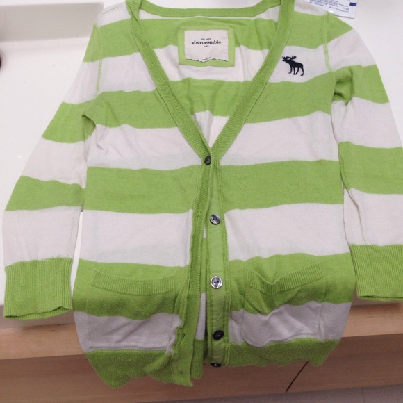 cute Abercrombie cardigan