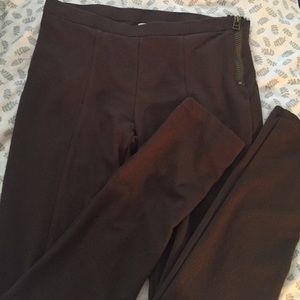 🔷Donating soon! Olive green leggings