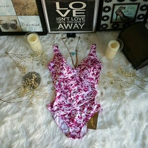 New with tags Gottex Swimsuit One Piece