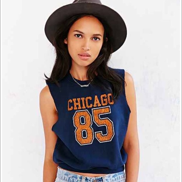 Chicago 85 Cropped Sleeveless Sweatshirt