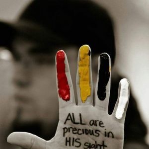 Meet your Posher, Evie