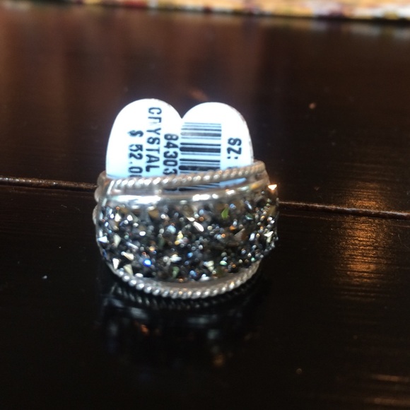 Brighton ring M WT size 9