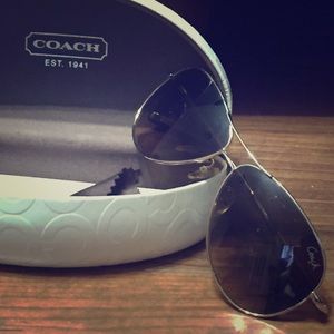 Coach Aviator Sunglasses - Gold Rimmed