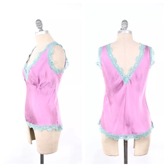 ❌SOLD❌Gold Hawk silk charmeuse sequin tank - Picture 3 of 4