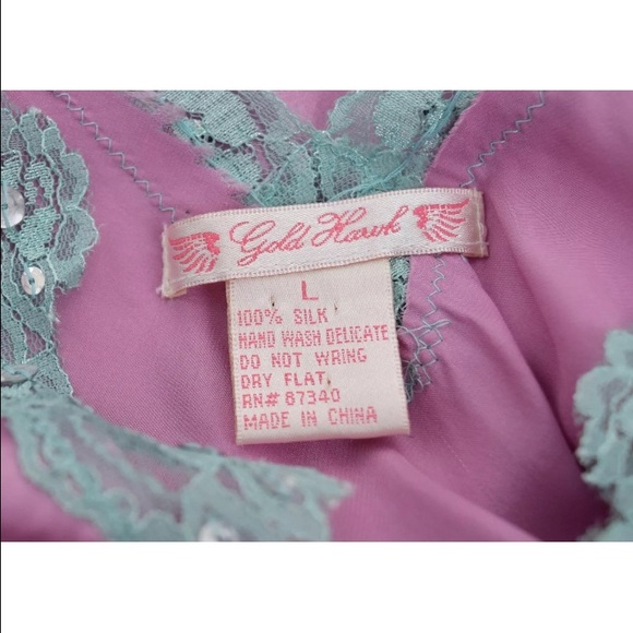 ❌SOLD❌Gold Hawk silk charmeuse sequin tank - Picture 4 of 4