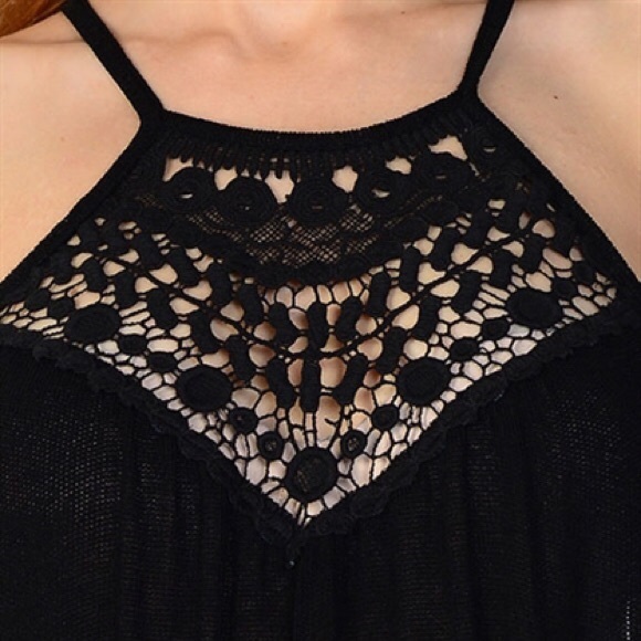 Black Crochet Top Tank - Picture 4 of 4