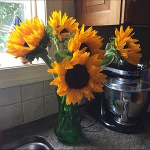 Meet your Posher, Suzanne