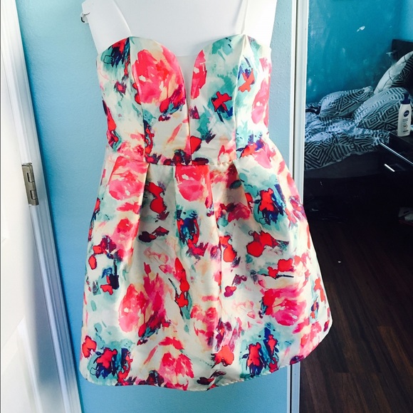 💗 Flower Print Strapless Dress 💗