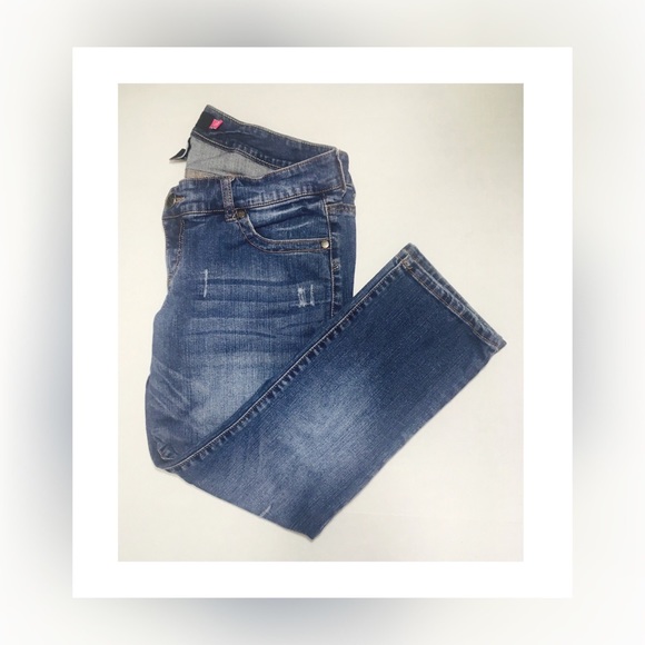 🌟Weekend sale! 🌟 Girlfriend jeans from torrid!