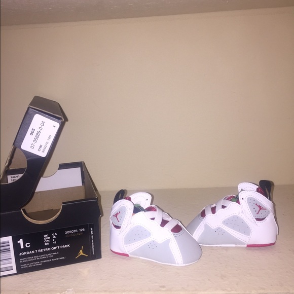 Jordan 7s size 1c