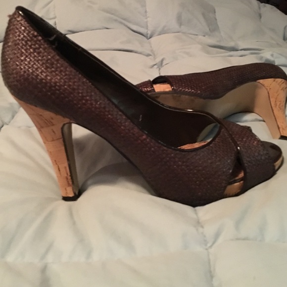 Nine West heels - Picture 2 of 2