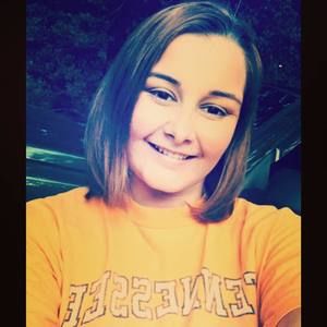 Meet your Posher, Alexis