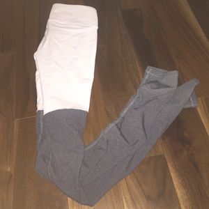 ALO yoga goddess legging