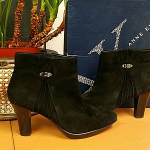 Anne Klein Ankle Boots/Booties "Akalas"