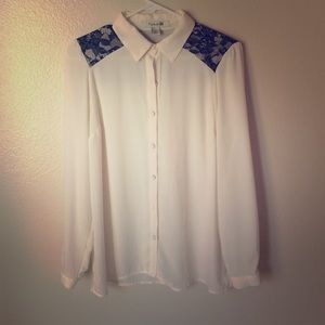 Long sleeve flowy shirt
