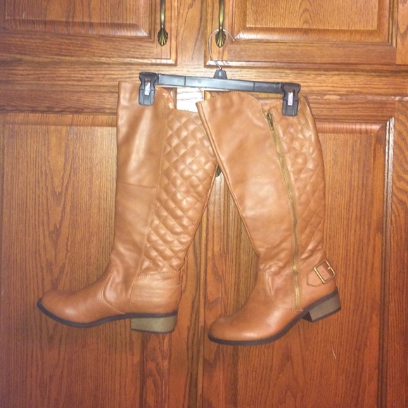 Brown boots