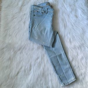1 Pair of Light Acid Wash Jeans