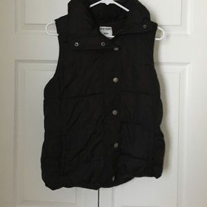 Old navy black puffer vest
