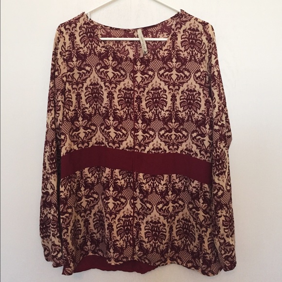 Urban Outfitters Tops - ❄ Last chance ❄NWOT urban outfitters blouse