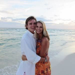 Meet your Posher, Mia