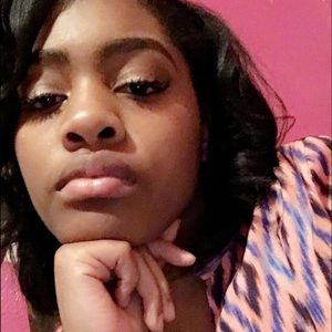 Meet your Posher, Chenia