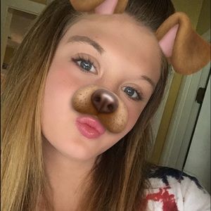 Meet your Posher, Leigh