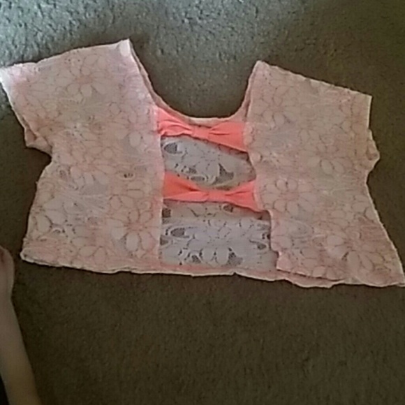 Crop top with three bows - Picture 2 of 2