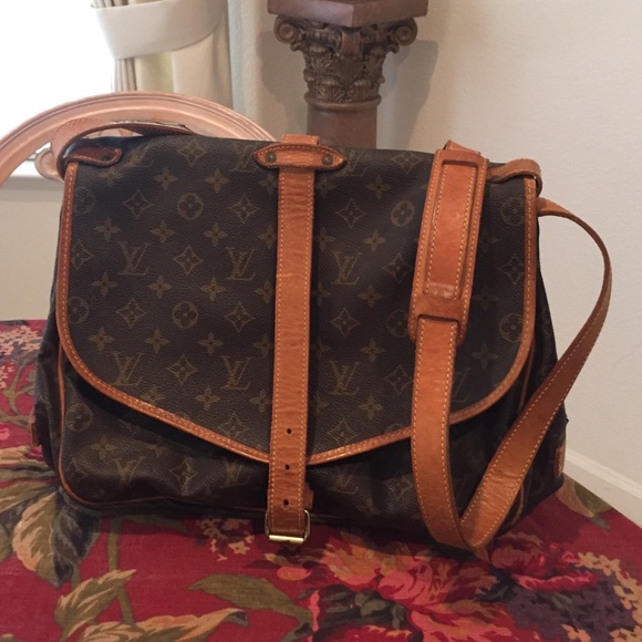 Authentic used LV Saumur GM